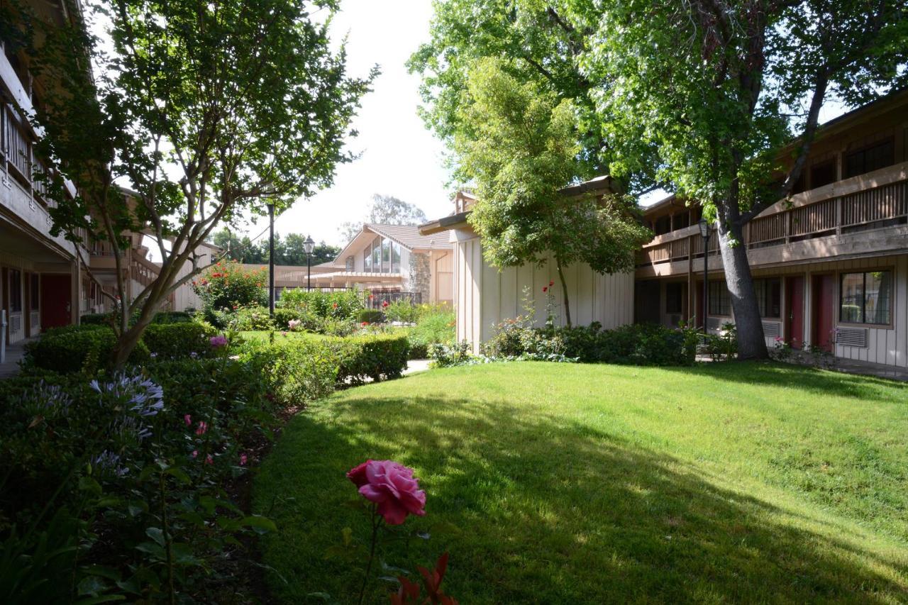 Red Roof Inn San Dimas - Fairplex Экстерьер фото